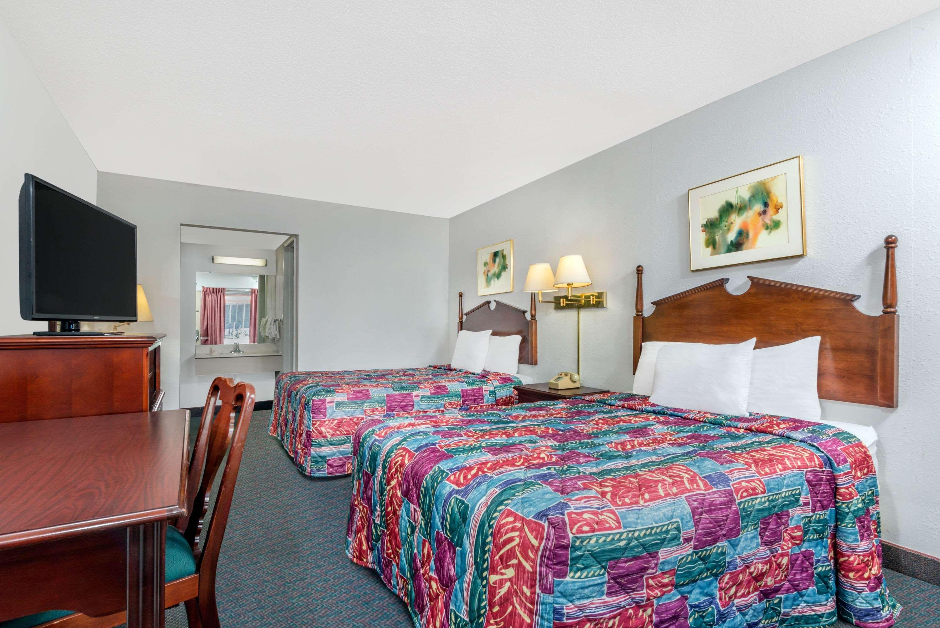 Days Inn By Wyndham Mt. Sterling Mount Sterling Bagian luar foto