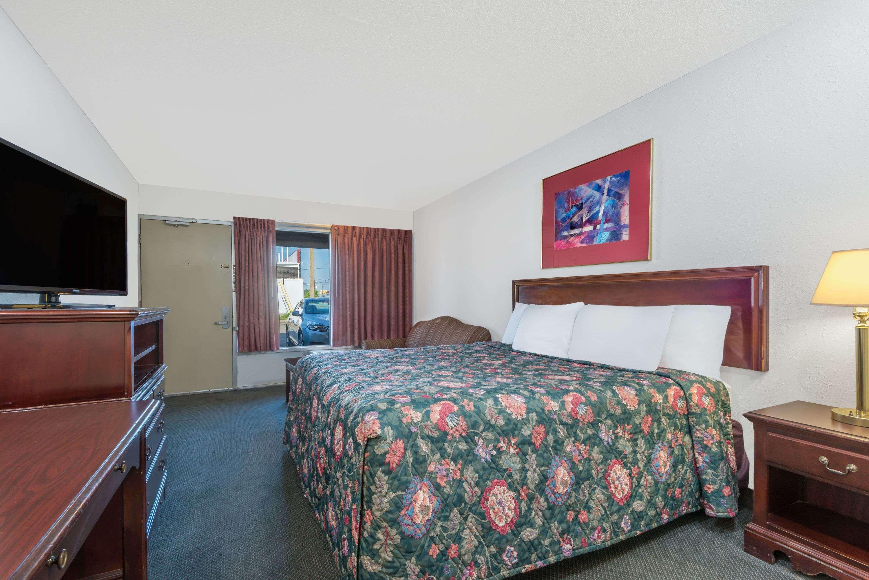 Days Inn By Wyndham Mt. Sterling Mount Sterling Bagian luar foto