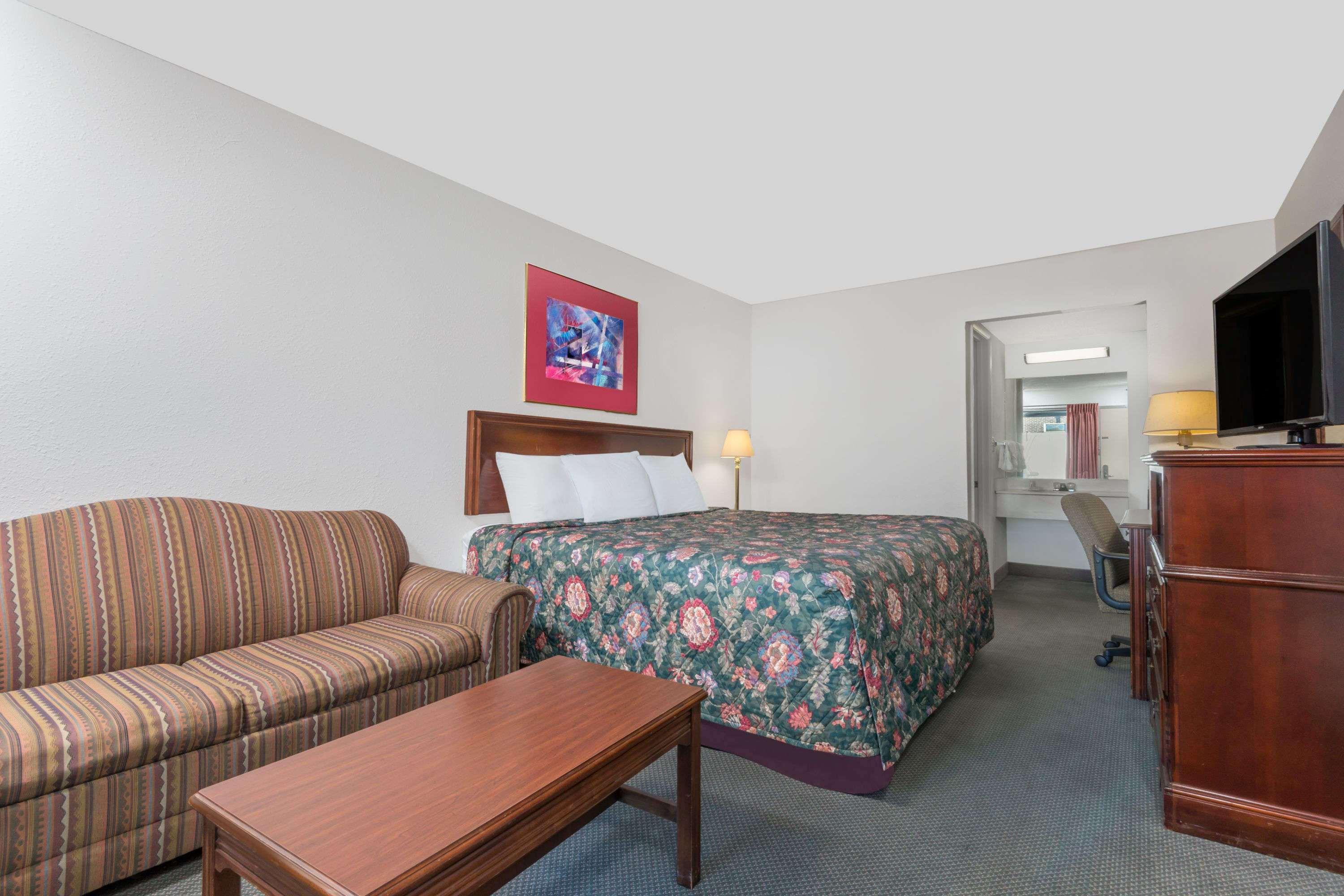 Days Inn By Wyndham Mt. Sterling Mount Sterling Bagian luar foto