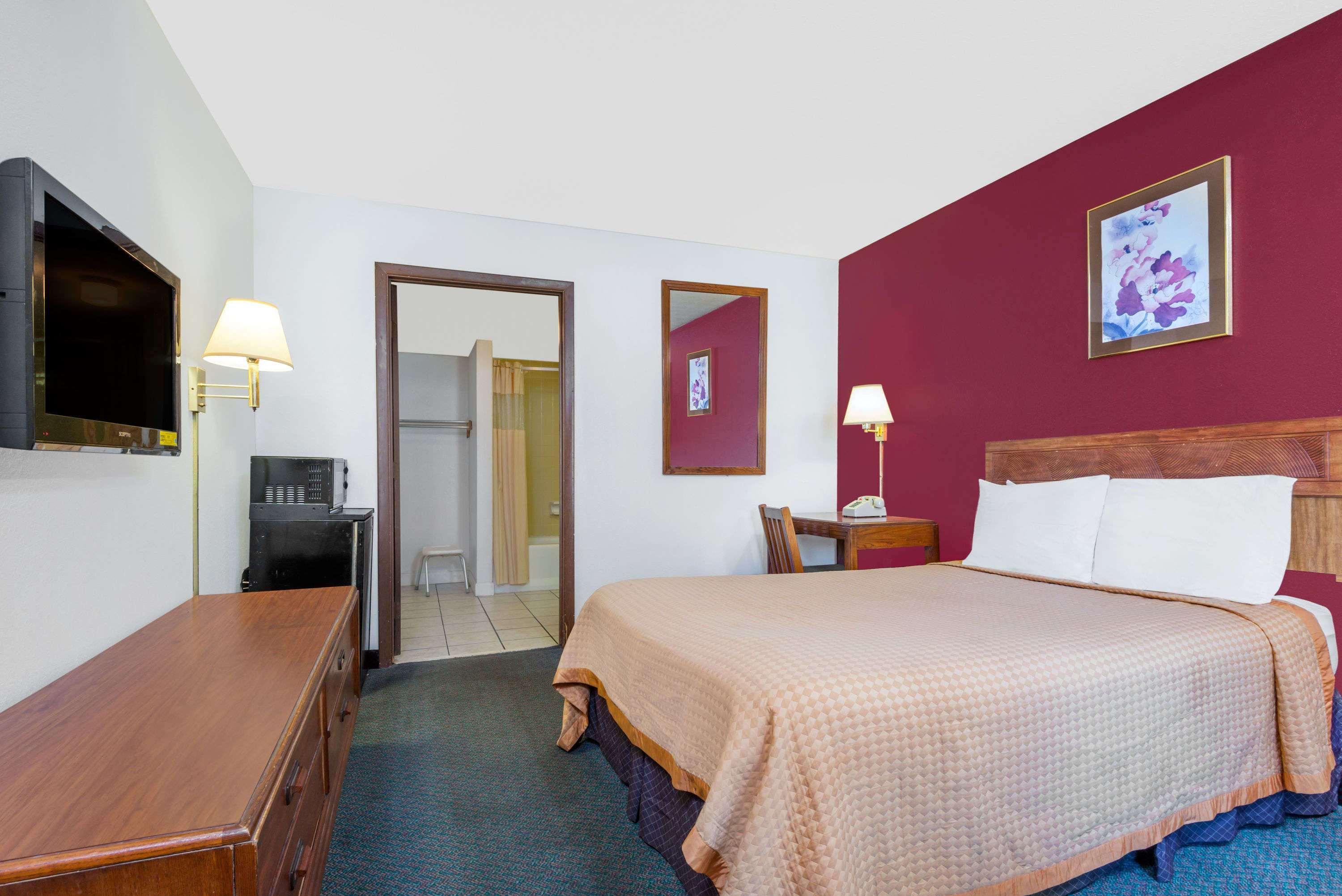 Days Inn By Wyndham Mt. Sterling Mount Sterling Bagian luar foto